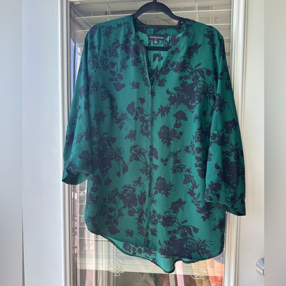 41 Hawthorn Women’s Emerald Green & Black Blouse Top Rolltab Sleeve
